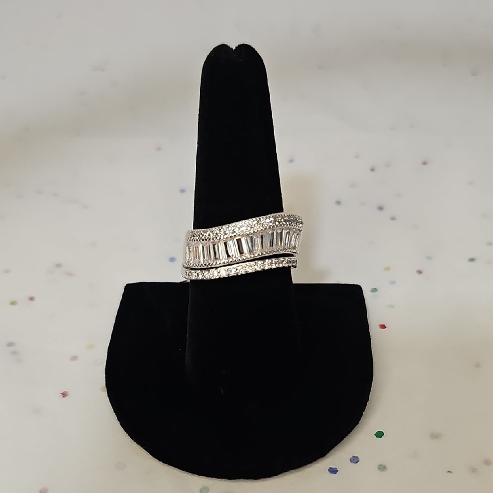 Elegant Silver Band Ring